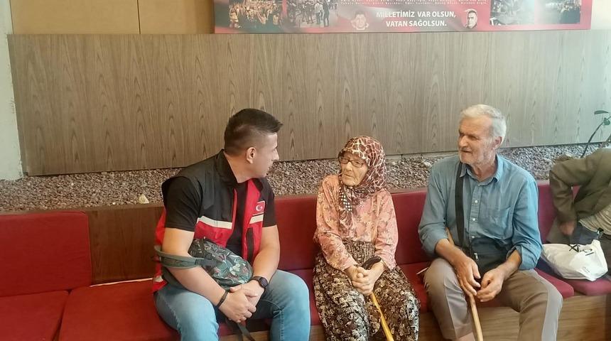 Çanakkale’de yangın sebebiyle tahliye edilen vatandaşlara psikolojik destek