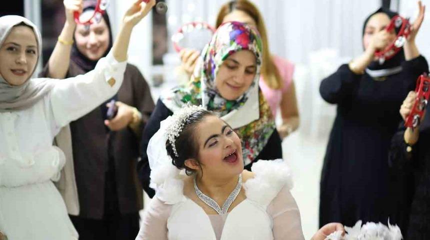 Batman’da down sendromlu Şeyman’ın gelin olma hayali gerçekleştirildi