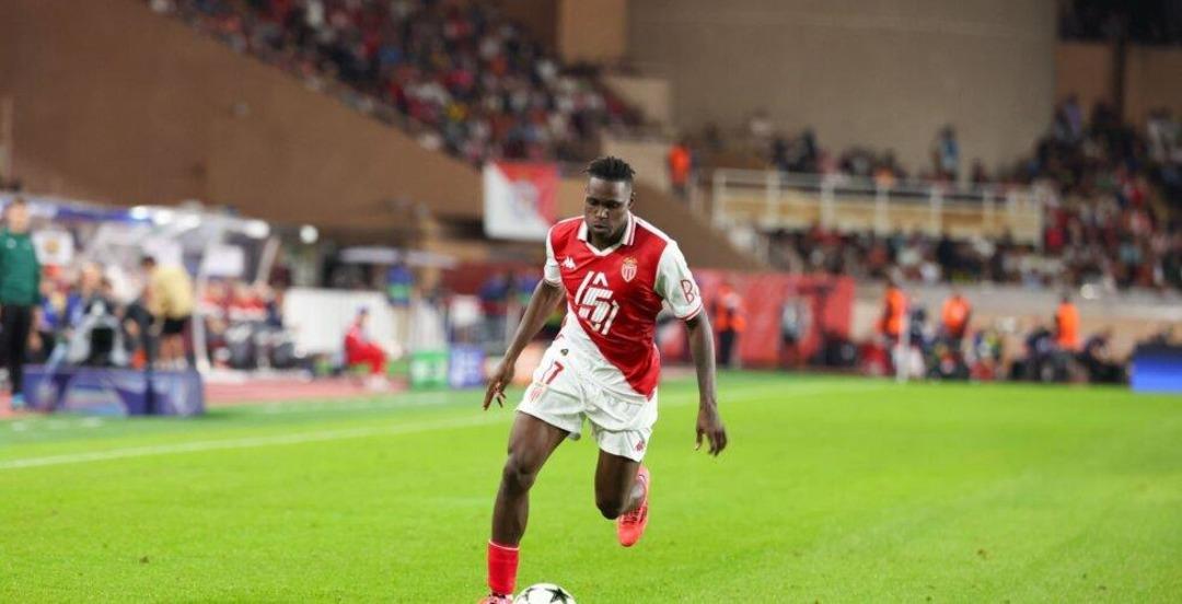 Galatasaray ın dünyaca ünlü eski efsanesi Didier Drogba Wilfried Singo için devreye girdi! Yıldız ismi Cimbom a ikna etti... 1