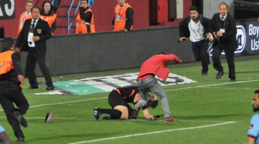 Trabzonspor: Sahaya giren 2 kişi başkalarının Passolig kartını kullandı