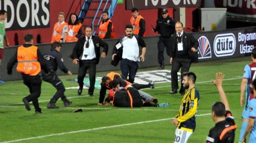 B&uuml;lent Yıldırım'ı 5 hakem de uyarmış