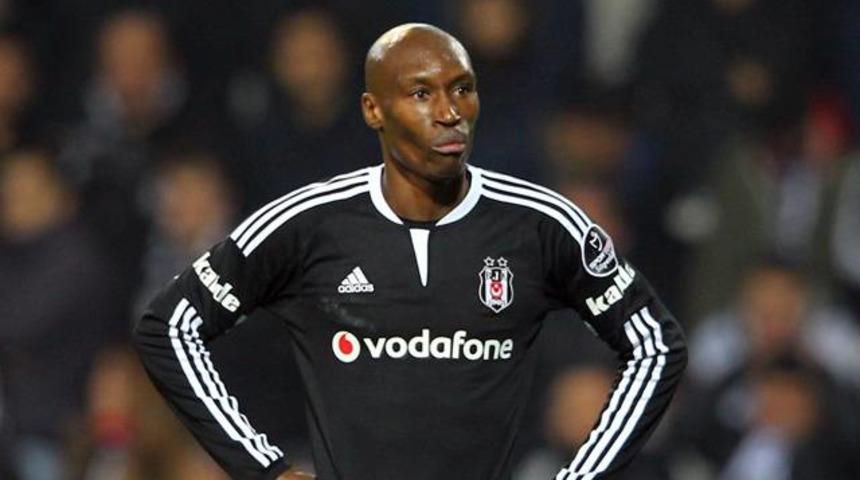 Beşiktaş'ta Atiba antrenmana &ccedil;ıkmadı