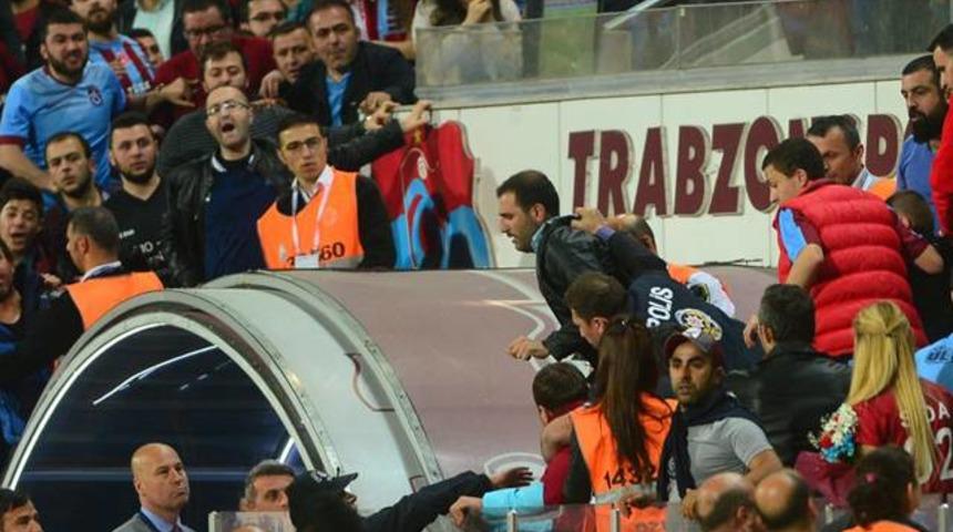 Nani'nin formasını yakmak i&ccedil;in almış!