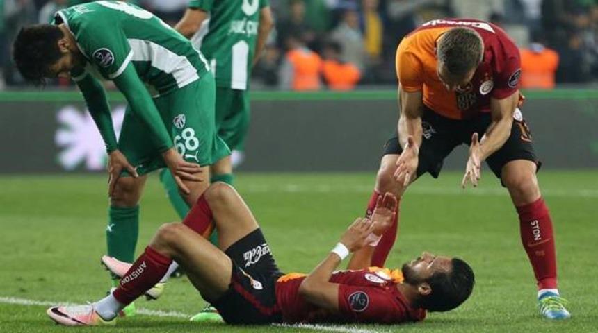 Yasin &Ouml;ztekin'e b&uuml;y&uuml;k tepki