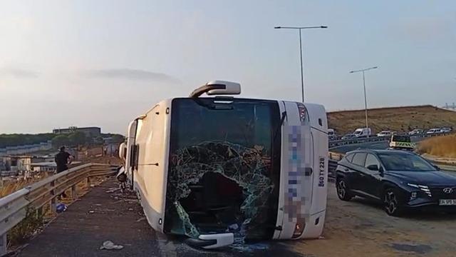 Kuzey Marmara Otoyolu'nda yolcu otobüsü devrildi: Ölü ve yaralılar var
