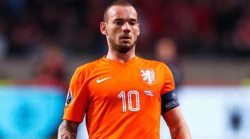 Galatasaray'a Fenerbah&ccedil;e finali &ouml;ncesi Sneijder m&uuml;jdesi!