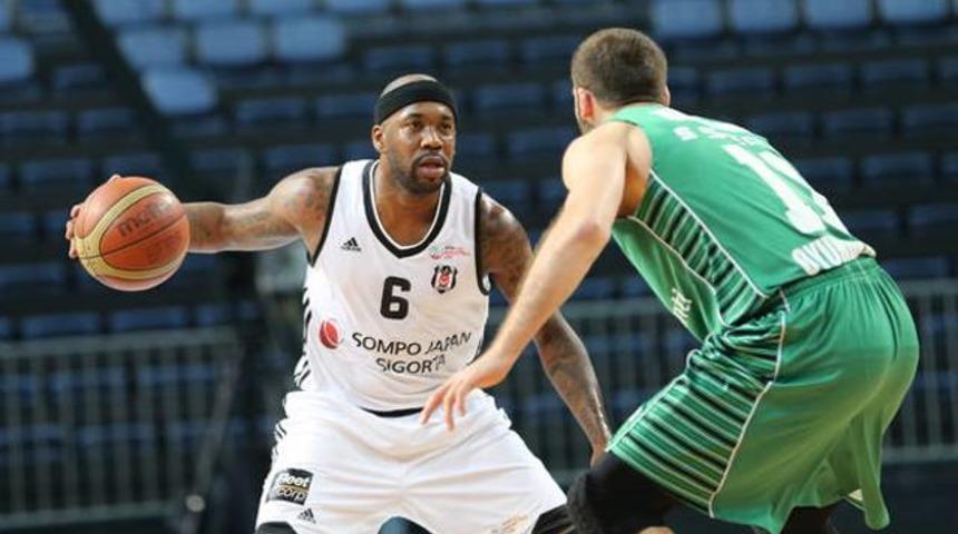 Beşiktaşlı Robert Douglas Brown'a 2 maç men