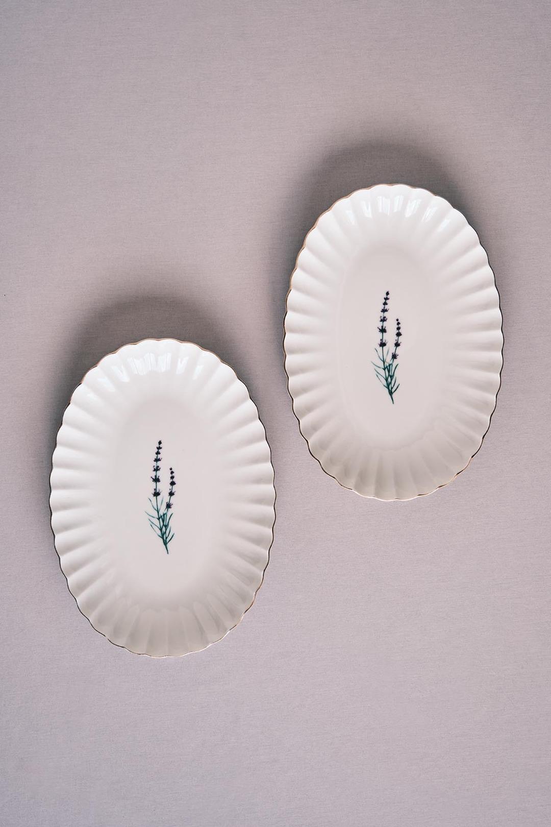 Kütahya Porselen kayık tabaklar seçenekleriyle şık sunumlar yapma kolaylığı 2