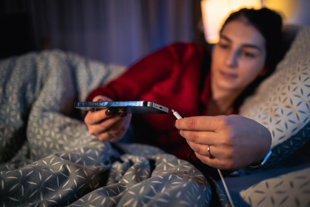 Telefon şarj ederken dikkat! Uzman isim uyardı: Bunları sakın yapmayın 2
