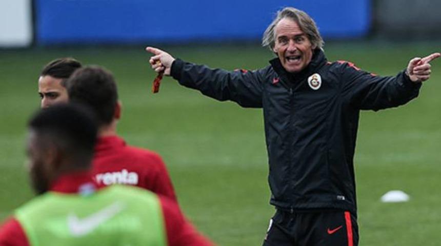Galatasaraylı futbolcular Riekerink'i istiyor