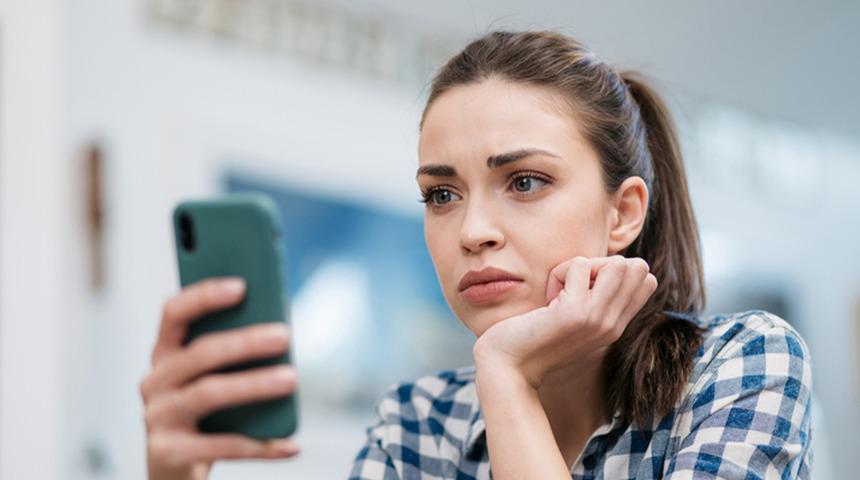 Sosyal medyada kendi kendine hastalık tanısı koyanların sayısı çoğaldı! Uzmanlar 'öz tanı' videolarına karşı uyardı!