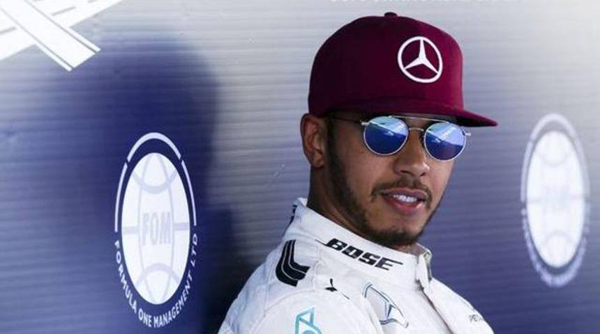 İspanya'da pole pozisyonu Lewis Hamilton'ın!
