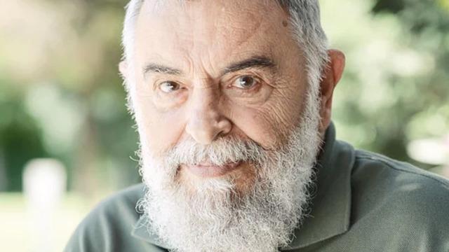 Ünlü tarihçi Prof. Dr. Mete Tunçay hayatını kaybetti