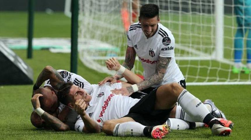 Torku Konyaspor - Beşiktaş ma&ccedil;ının tarihi değiştirildi