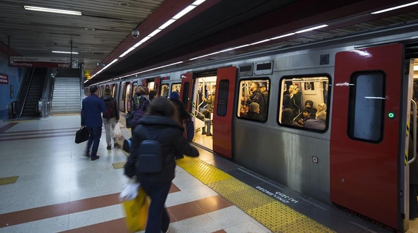 Ankara'da bazı yollar ve metro istasyonları geçici olarak hizmete kapatıldı