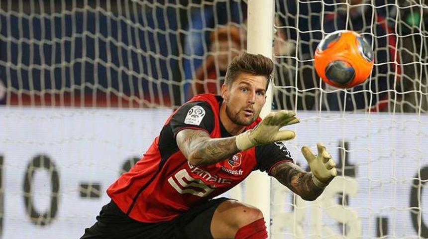 Benoit Costil'den Beşiktaş hamlesi!