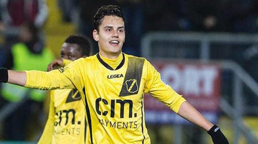 Enes &Uuml;nal'ın takımı finale y&uuml;kseldi