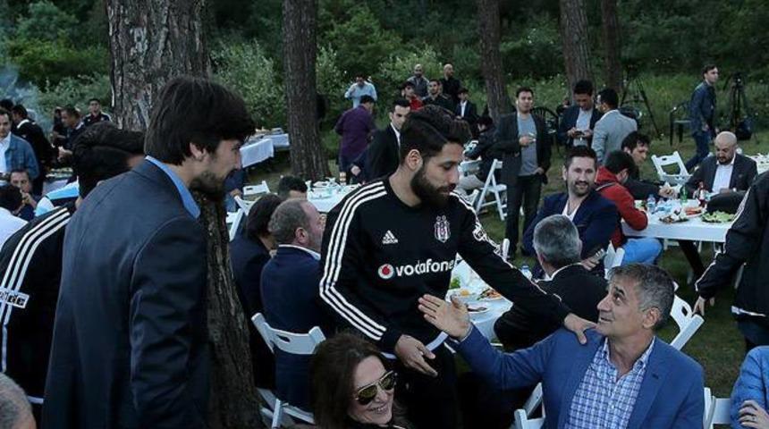 Beşiktaş şampiyonluğunu kutluyor