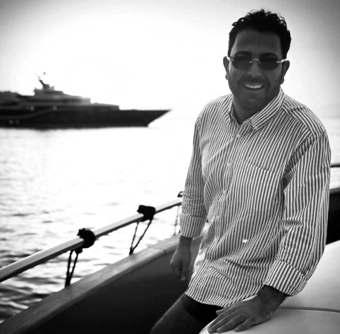 Deste deste paralarla videoları vardı! Ünlülerin kuyumcusu  Ersan Diamond  gözaltına alındı 1