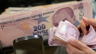 Konut kredisi faizi için hem rakam hem tarih verdi! 'Mevduattan çıkmaya başladılar'