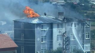 Sinop'ta çatı yangını!