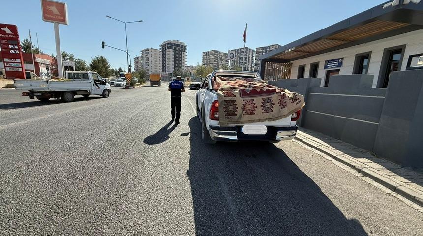 Siirt Belediyesi’nden sebze ve meyve taşıyan araçlara denetim
