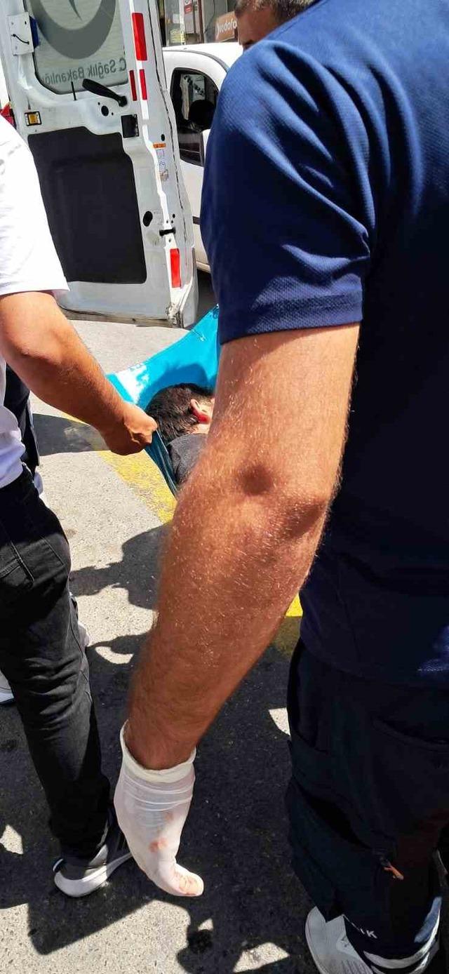 Siirt’te bıçaklı kavga: 1 yaralı 1