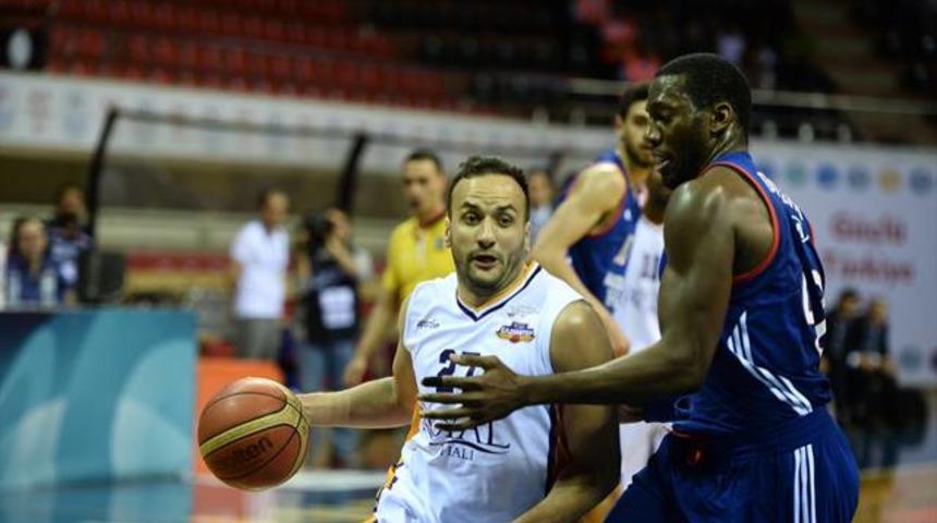 Royal Halı Gaziantep 64 - 73 Anadolu Efes