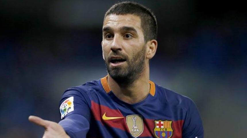 Barcelona Arda Turan'ı satmaya hazır
