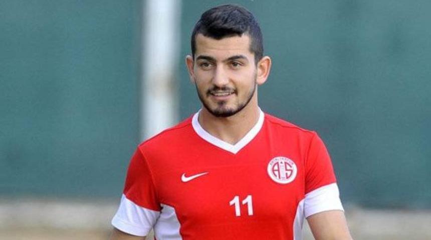 Galatasaray Emrah Başsan ile anlaşmaya vardı