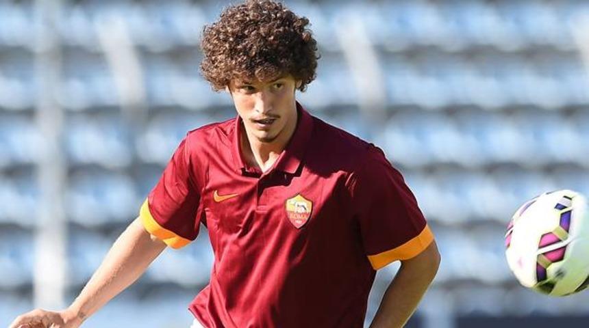 Salih U&ccedil;an Fenerbah&ccedil;e'ye d&ouml;n&uuml;yor