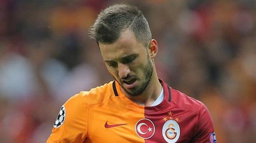 Emre &Ccedil;olak Galatasaray'da kalıyor