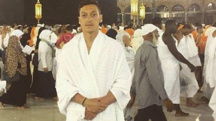 Mesut &Ouml;zil kutsal topraklarda