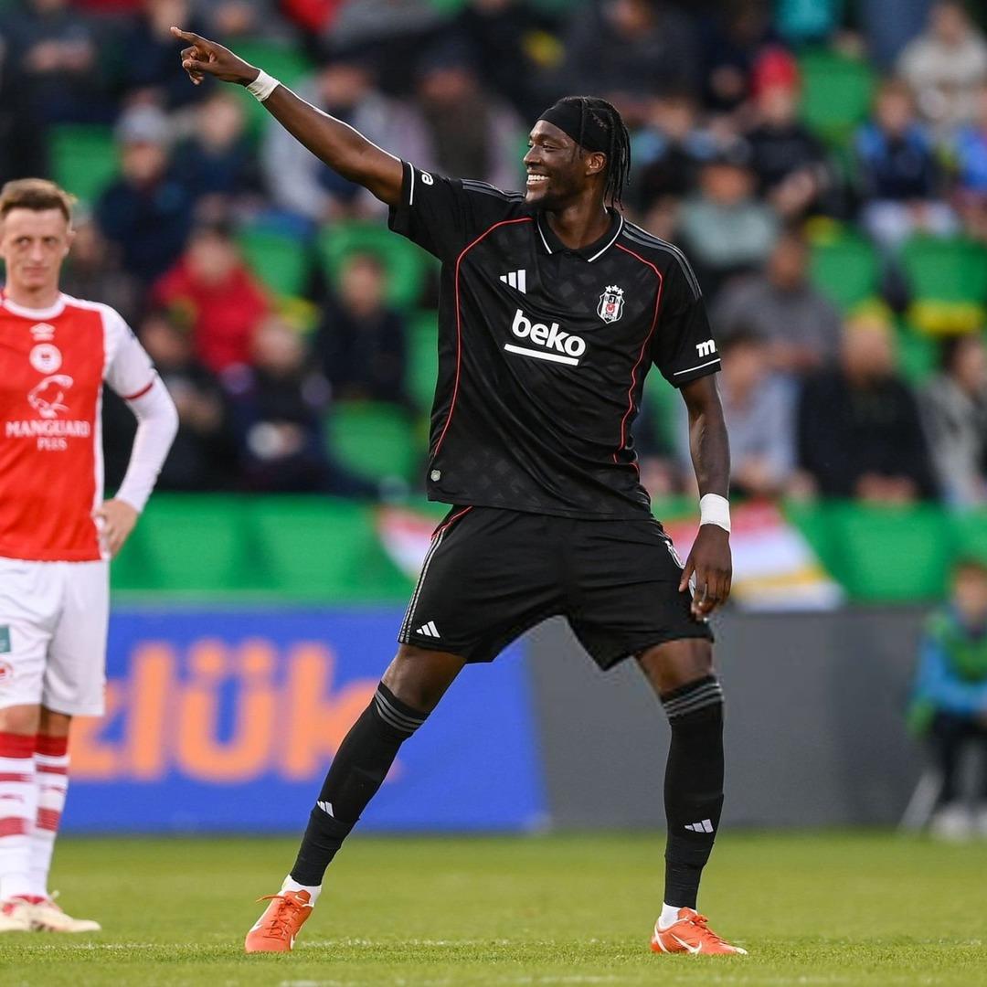 Beşiktaş ta Tammy Abraham ın opsiyon maddesinin ortaya çıktığı iddia edildi! İtalyan basını opsiyonu son dönemde eşi benzeri görülmemiş bir maddeye bağladı... 2