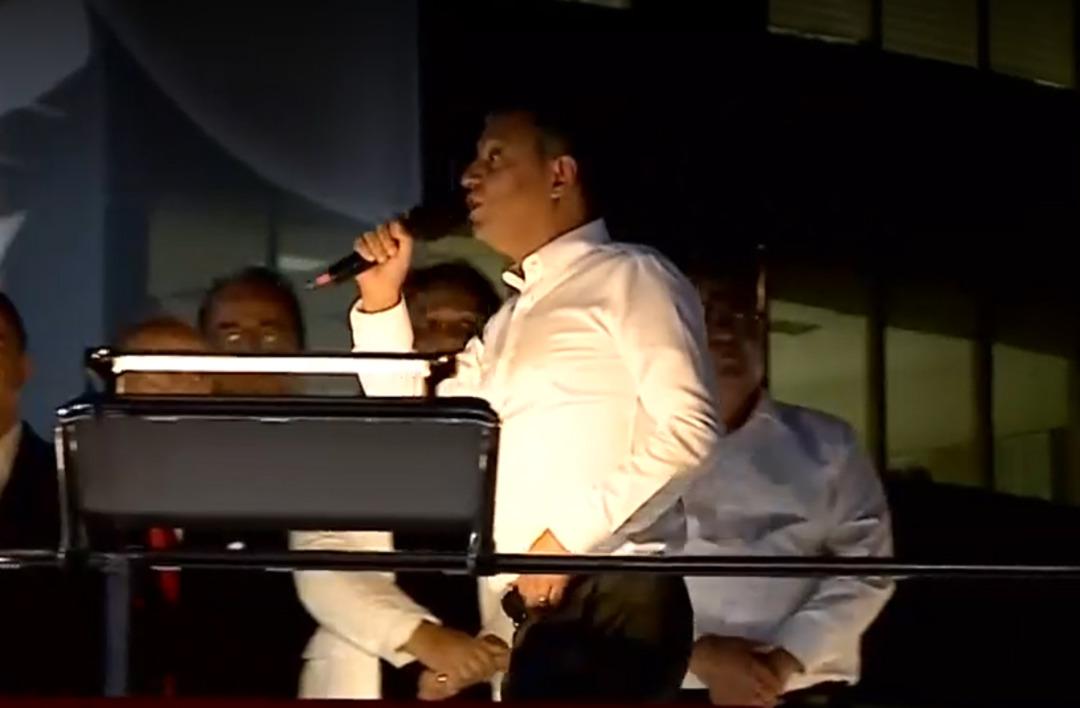 Özgür Özel den Aydın mitinginde Özlem Çerçioğlu na sert sözlerle tepki göstererek çağrı yaptı: "Hodri meydan Aydın seçimlerini yenileyelim" 3