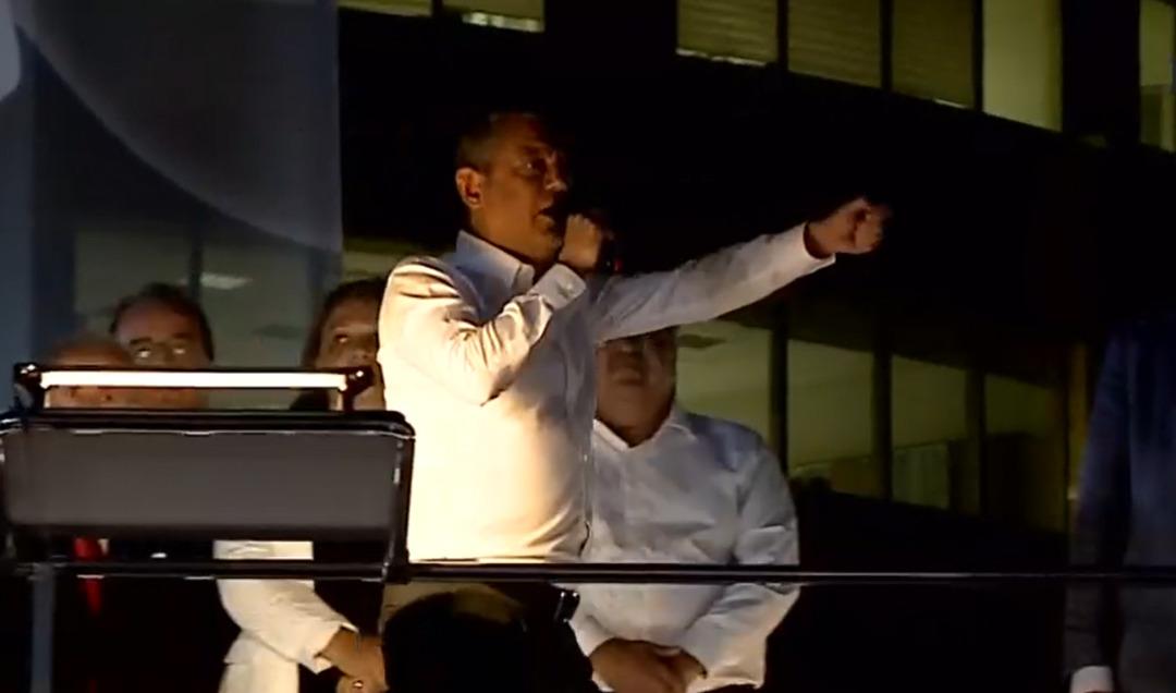 Özgür Özel den Aydın mitinginde Özlem Çerçioğlu na sert sözlerle tepki göstererek çağrı yaptı: "Hodri meydan Aydın seçimlerini yenileyelim" 4