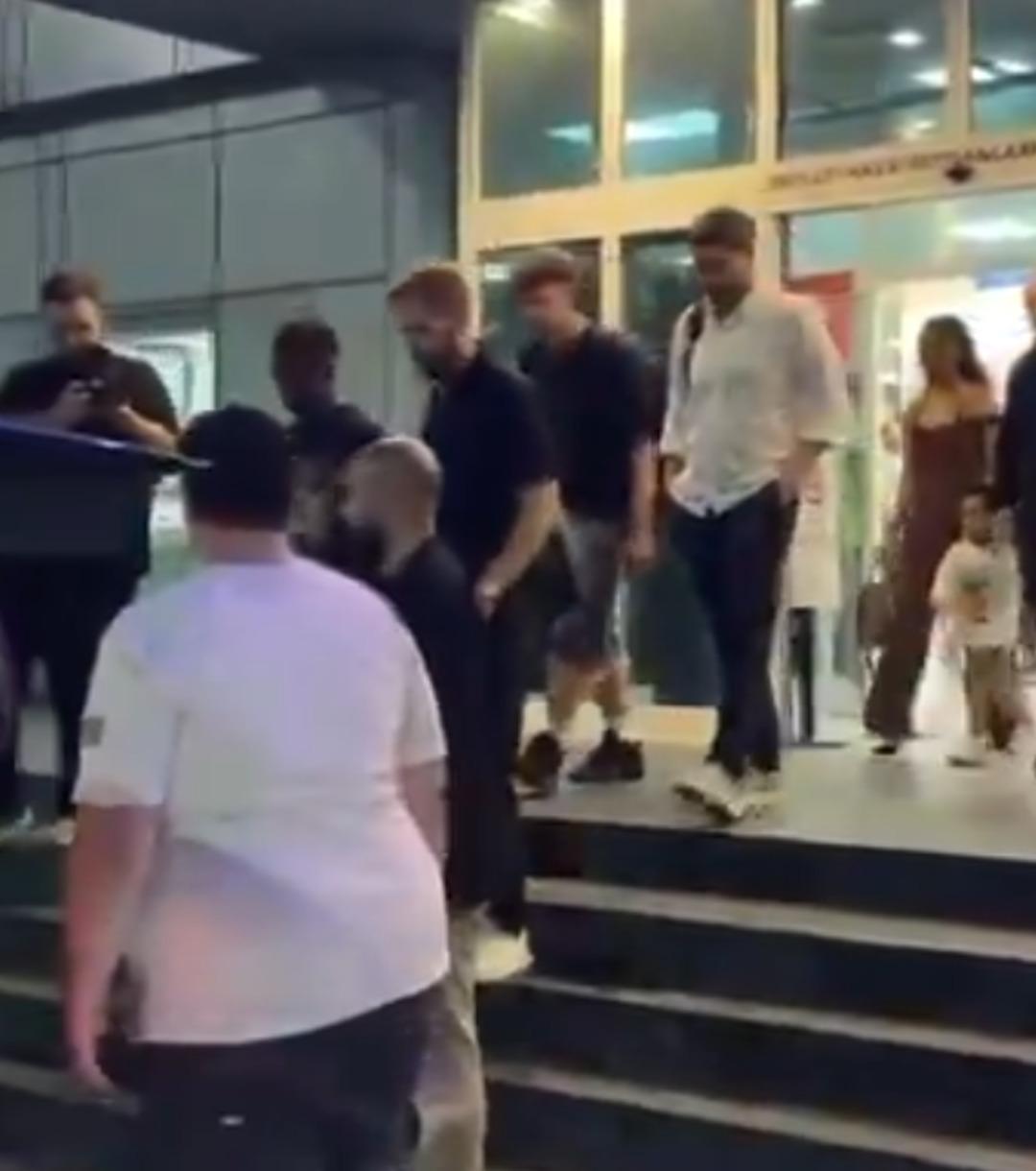 Fenerbahçe de sürpriz transfer: Dorgeles Nene! Benfica maçına saatler kala İstanbul a ayak bastı 2