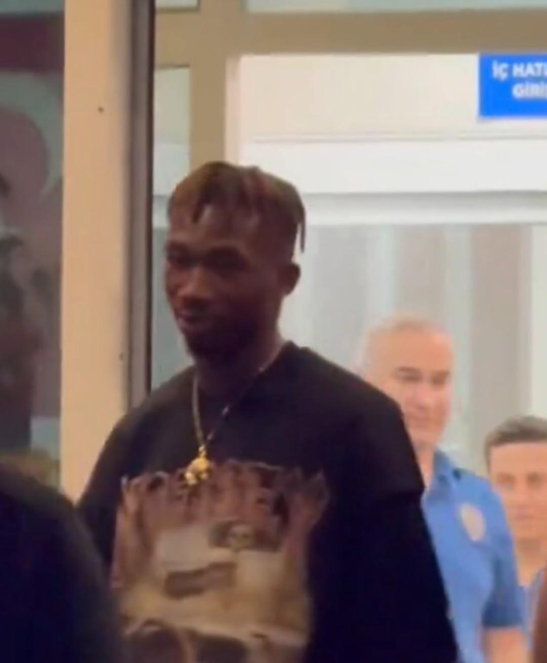 Fenerbahçe de sürpriz transfer: Dorgeles Nene! Benfica maçına saatler kala İstanbul a ayak bastı 3