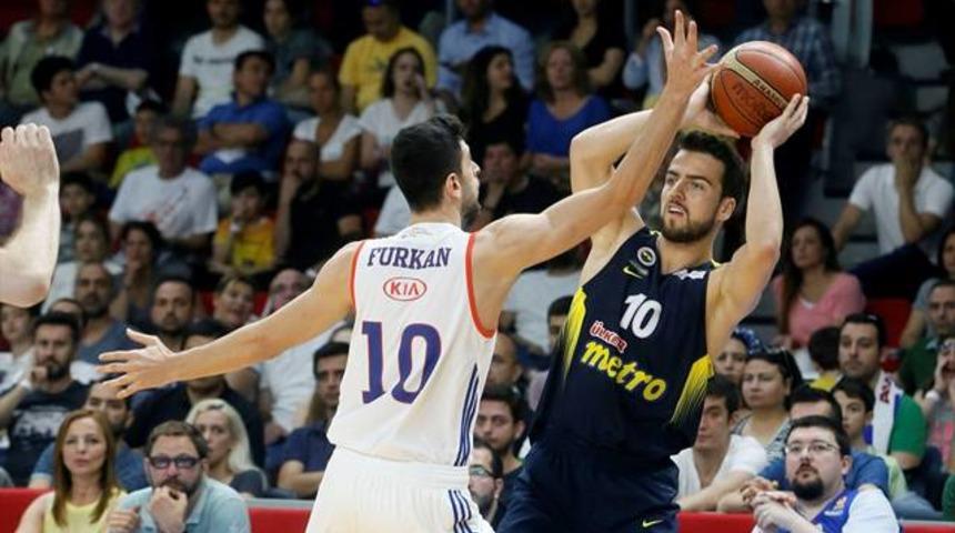 Anadolu Efes 91 - 70 Fenerbah&ccedil;e