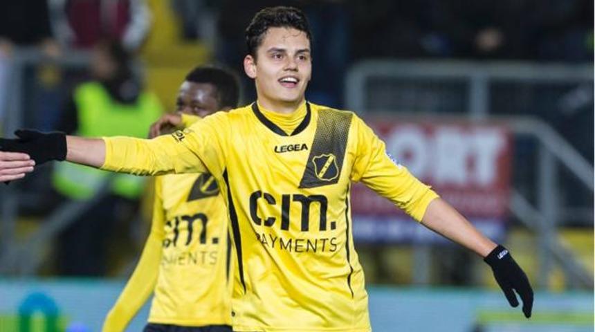 Galatasaray'dan Enes &Uuml;nal bombası!