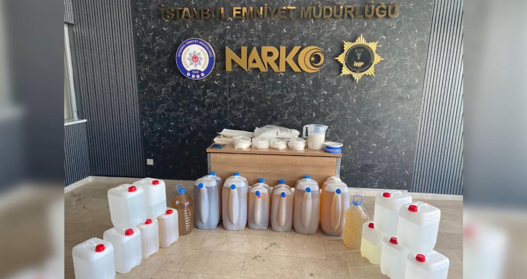 İstanbul da uyuşturucu ticareti yapıyorlardı, yakalandılar! Bakan Yerlikaya operasyonu duyurdu 1