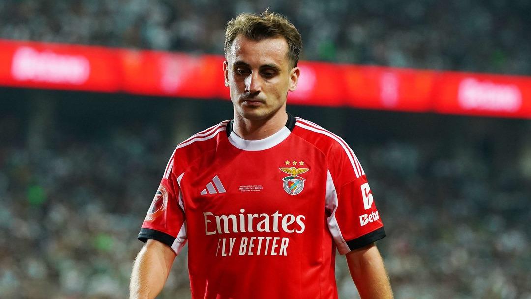 SON DAKİKA: Fenerbahçe-Benfica maçının ilk 11 leri belli oldu! Portekiz ekibinden sürpriz Kerem Aktürkoğlu kararı...  1