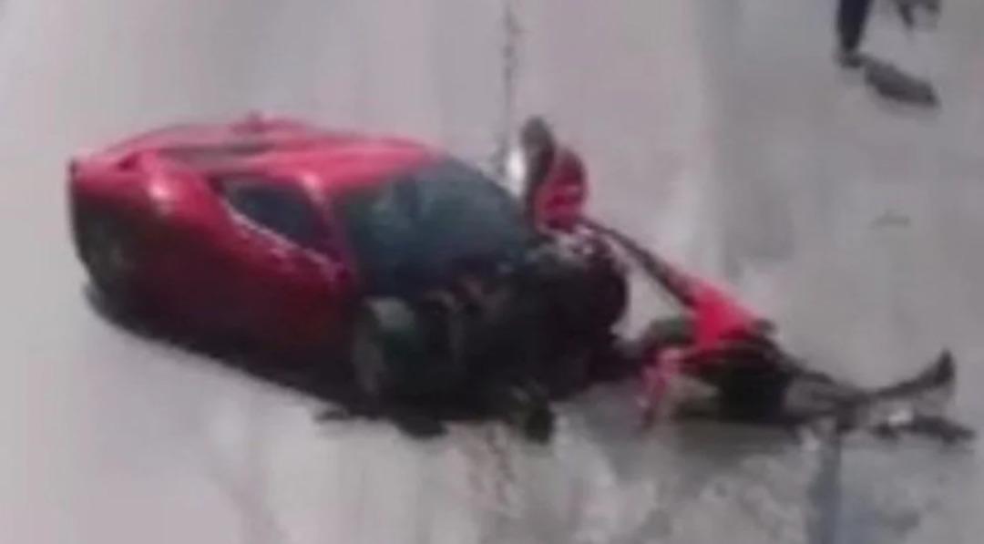 İstanbul daki Ferrari kazası Türkiye nin gündeminde! Herkesin merak ettiği  15 milyonu kim ödeyecek?  sorusuna tamirci yanıt verdi 1