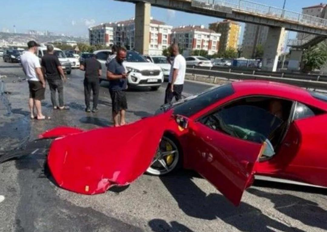 İstanbul daki Ferrari kazası Türkiye nin gündeminde! Herkesin merak ettiği  15 milyonu kim ödeyecek?  sorusuna tamirci yanıt verdi 3