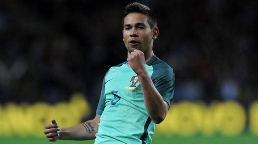 Guerreiro Dortmund'a &ccedil;ok yakın