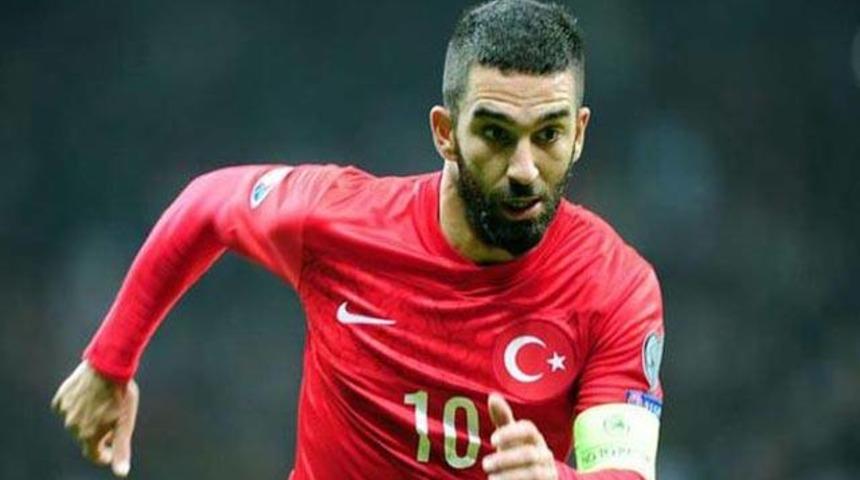 Arda Turan, Oğuzhan'ı &ouml;ve &ouml;ve bitiremedi