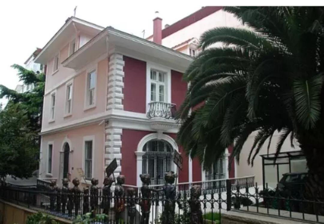 Bir Efsanenin İzinde: Barış Manço Müzesi 1