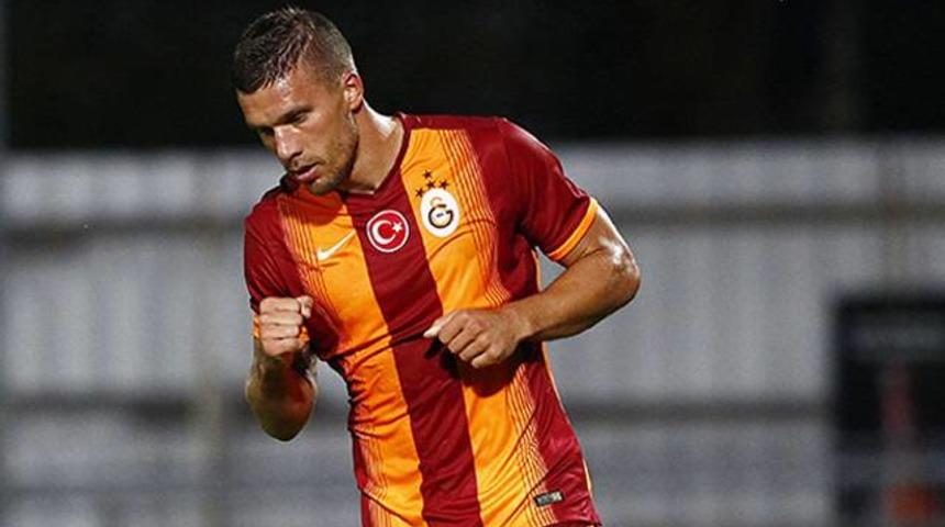 Almanlara g&ouml;re Podolski Toronto'da