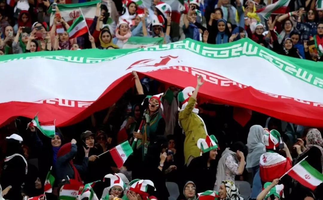 İran futbolunda skandal! Büyücülerle sözleşme imzalamışlar... 2 kişi gözaltına alındı 2