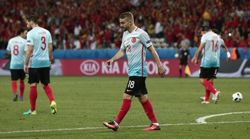 İspanya 3 - 0 Türkiye